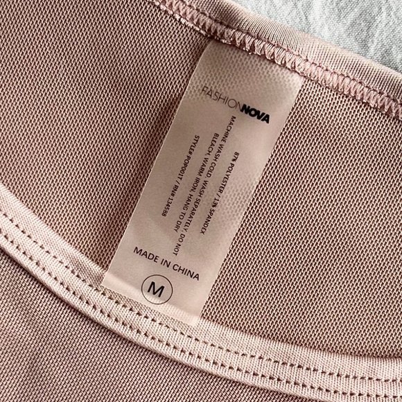 Fashion Nova | Textured Sports Bra | Medium | Mocha - Picture 4 of 10